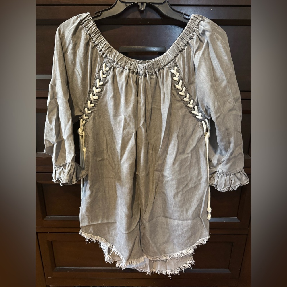 Standard Grace Boho Off-Shoulder Gray Peasant Top with Lace-Up Detail - EUC - Picture 2 of 4
